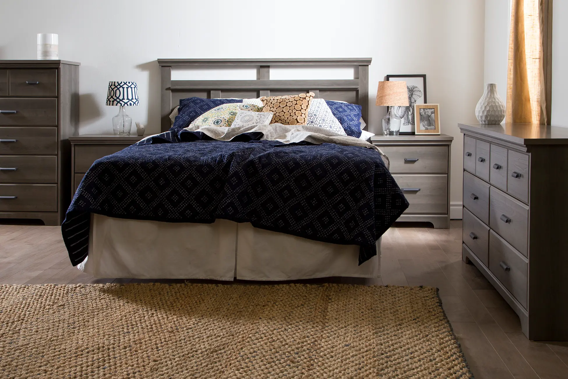 9041060 Versa Gray Maple 2-Drawer Nightstand-2