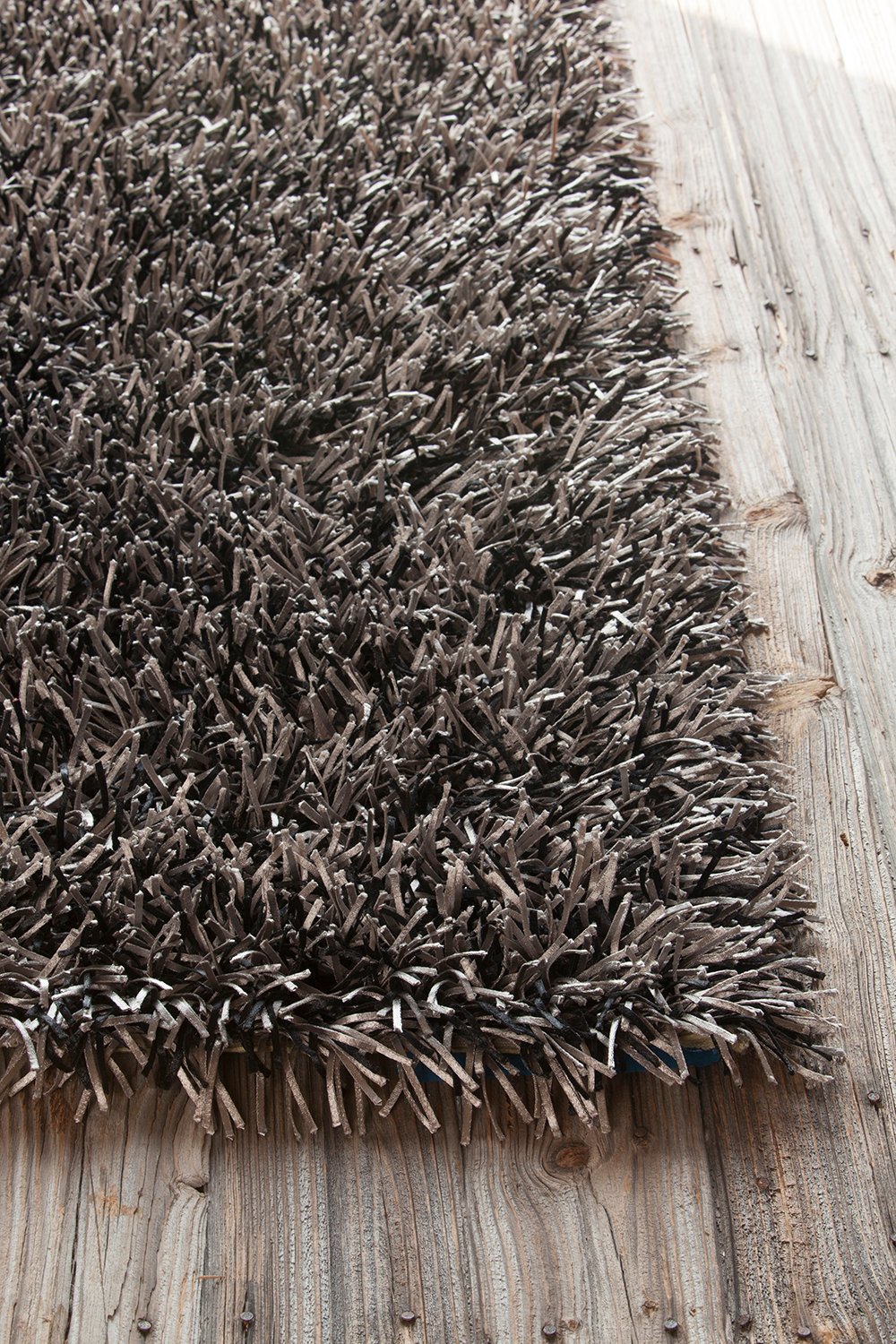 5 x 8 Medium Contemporary Gray and Black Shag Rug - Iris-2