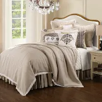 Queen Charlotte Bedding Collection