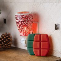 PIRED-BBB/RED/PLUGIN Crackled Red Glass Pluggable Holiday Gift Set - Candle Warmers