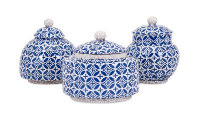 6.5 Inch Blue and White Lidded Jar