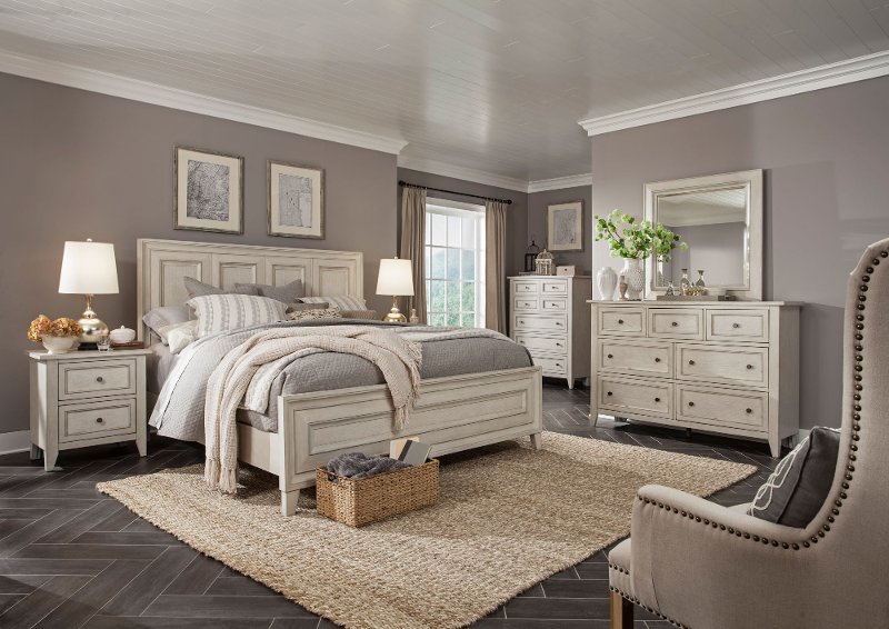 Weathered White 4 Piece King Bedroom Set - Raelynn | RC ...