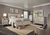 Raelynn White 4 Piece California King Bedroom Set