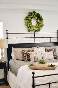 30 Inch Green Magnolia Leaf Wreath Arrangement-2