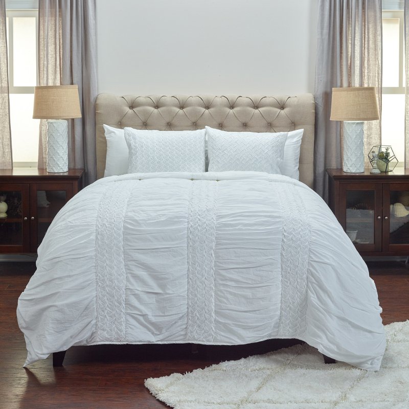 White Cotton Queen Quilt Bedding Collection Carly Rc Willey White Cotton Queen Quilt Bedding Collection Carly