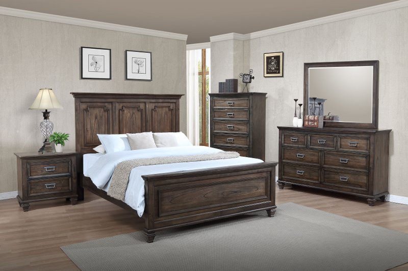 Classic Traditional Antique Brown 4 Piece Queen Bedroom Set Campbell