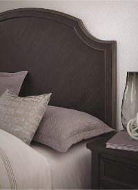 Classic Midnight Brown Queen Bed - Grafton Ave.-3