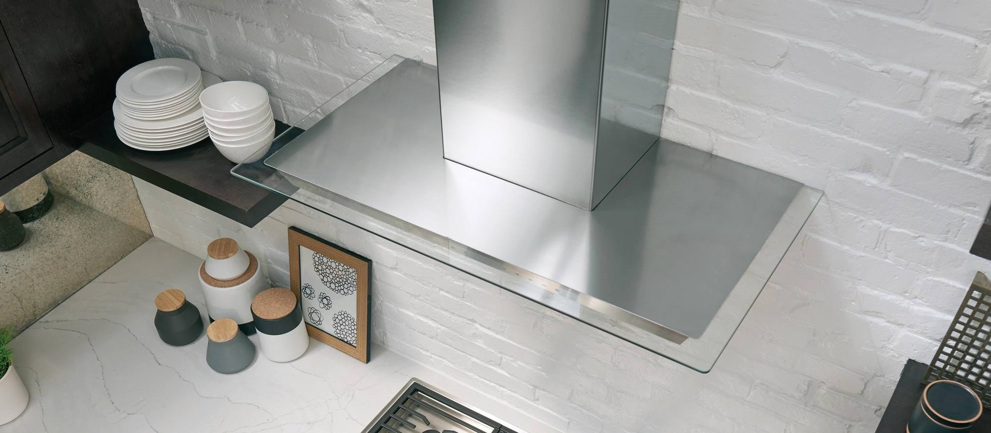 VW45G Wolf 45 Inch Cooktop Wall Hood - Stainless Steel, Glass-3
