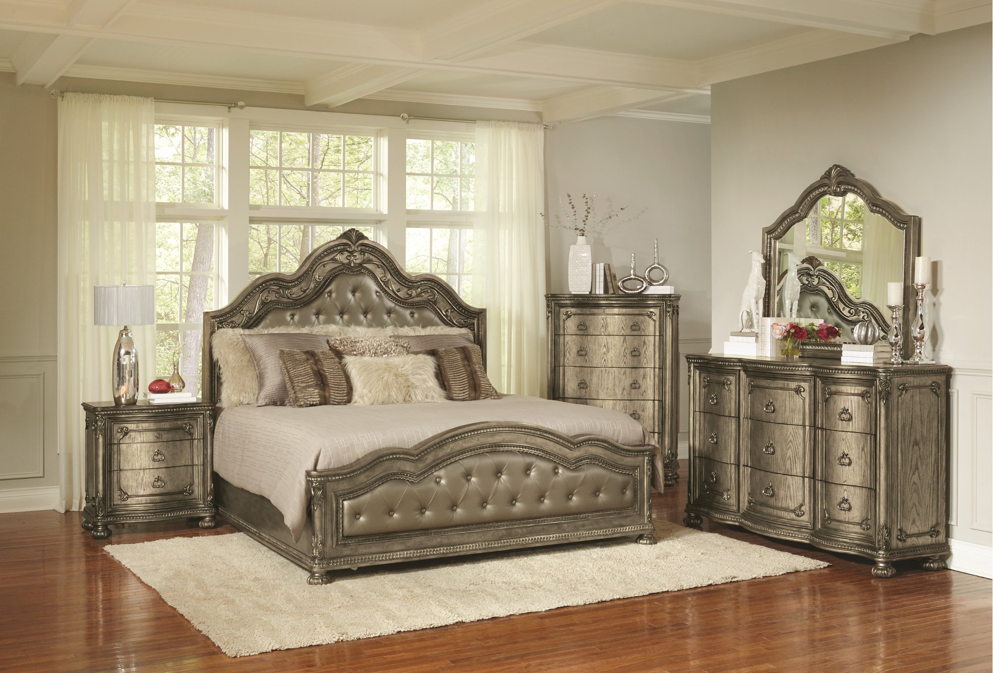Traditional Platinum Gold 4 Piece Queen Bedroom Set - Seville-1