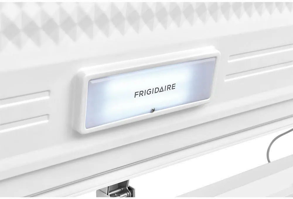 FFFC20M4TW Frigidaire Chest Freezer - 20 cu. ft. White-2