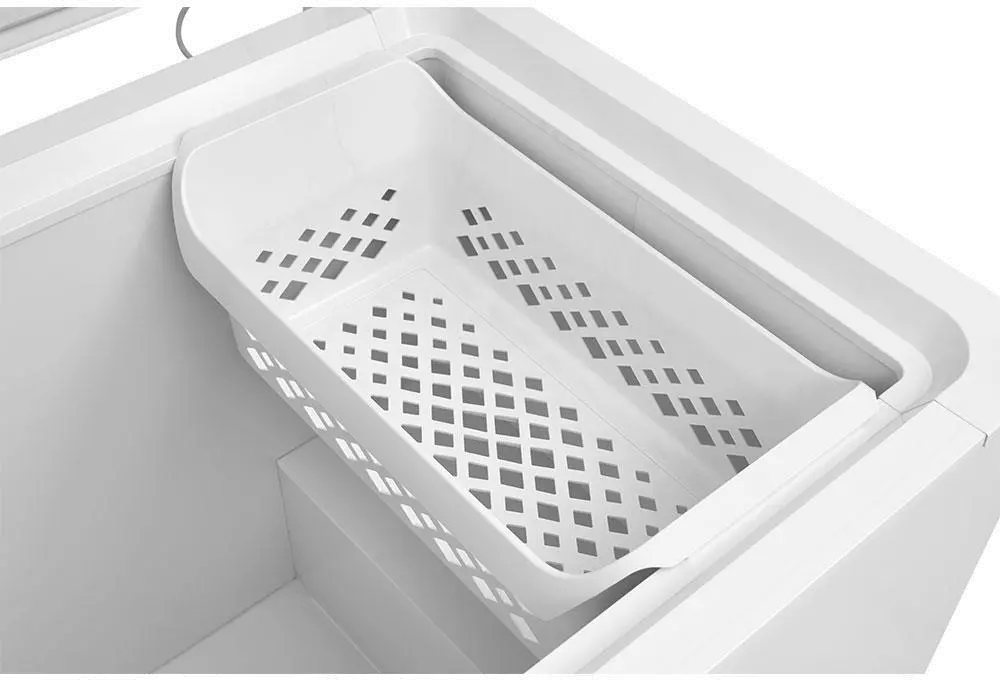 FFFC20M4TW Frigidaire Chest Freezer - 20 cu. ft. White-3