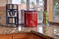 AB-ICE26R Red 26 lb Portable Ice Maker-3