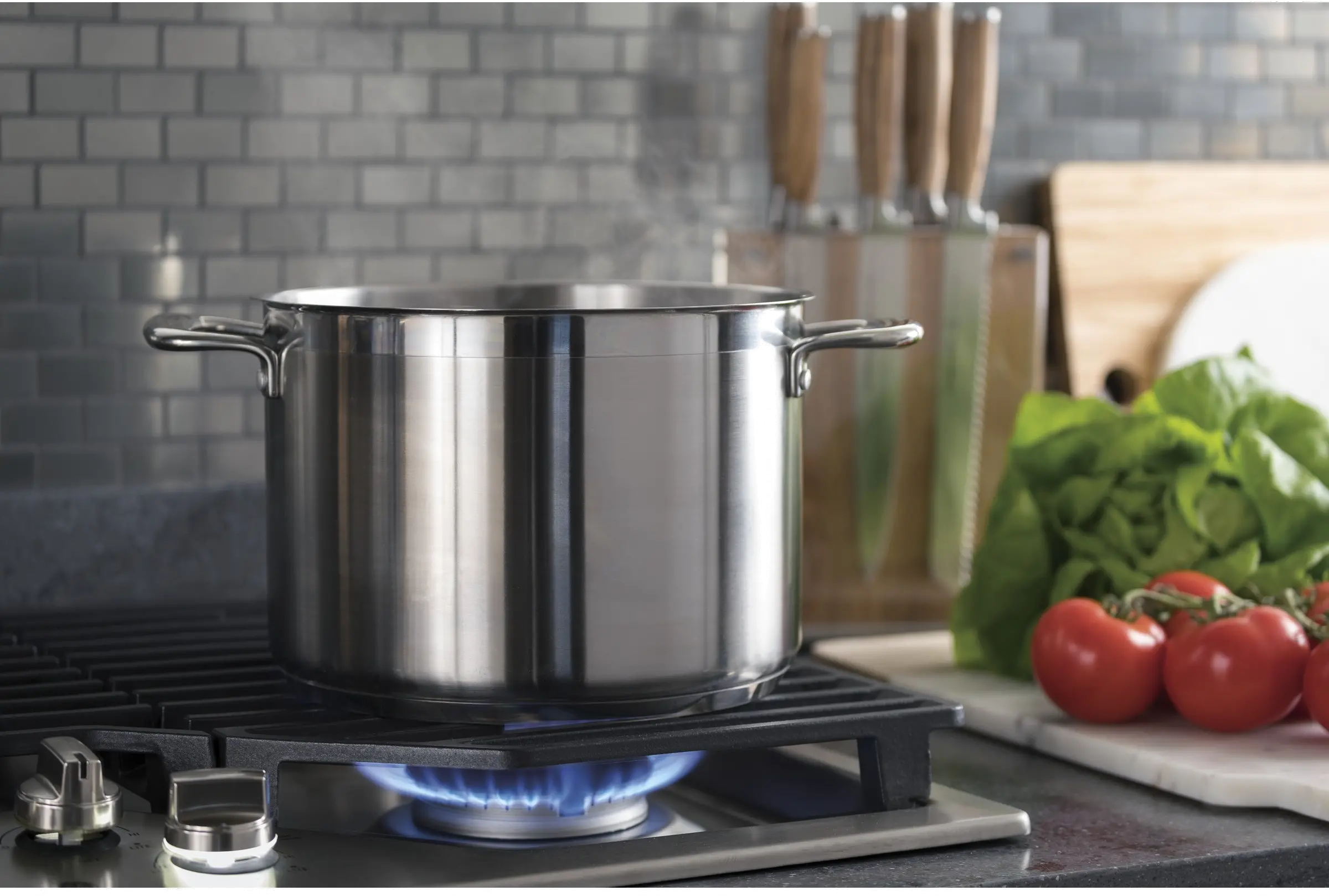 PGP9030SLSS GE Profile 30 Inch 5 Burner Gas Cooktop - Stainless Steel-2