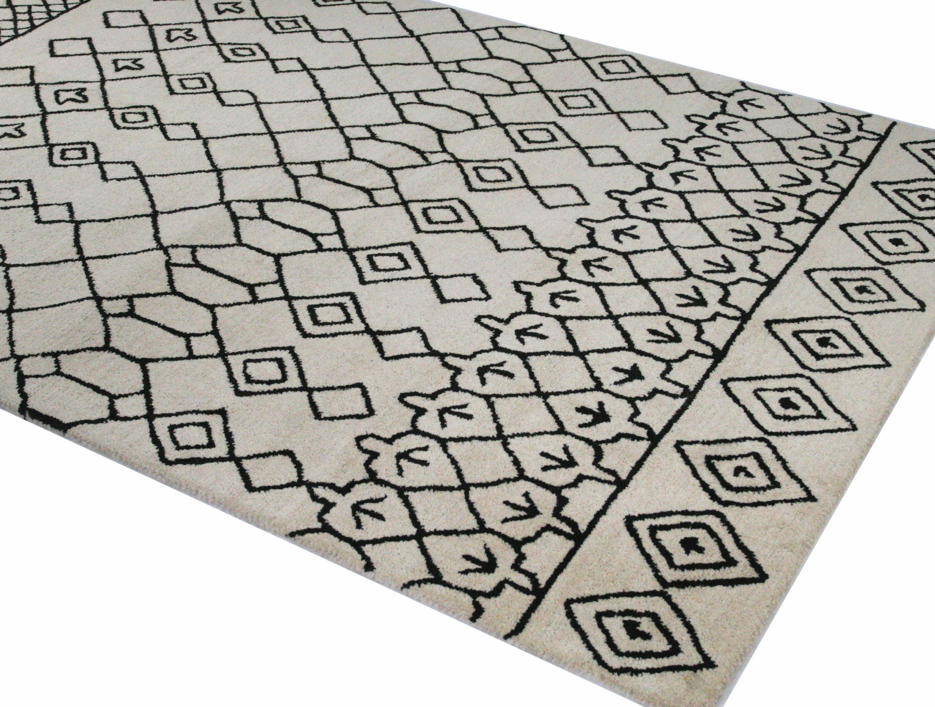 9 x 12 X-Large Ivory and Black Area Rug - Chelsea-2