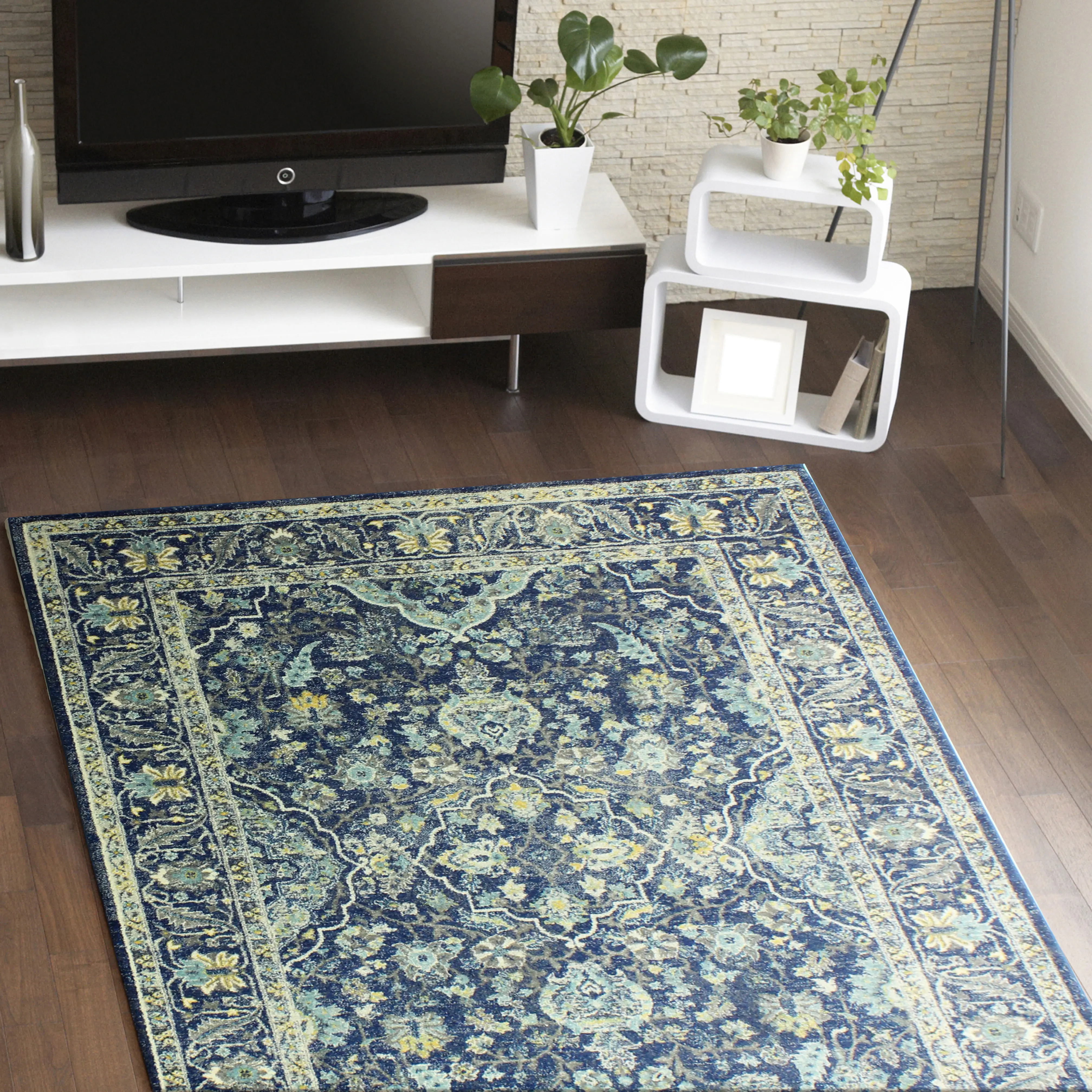 Everek 5 x 8 Dark Navy Blue Rug-3