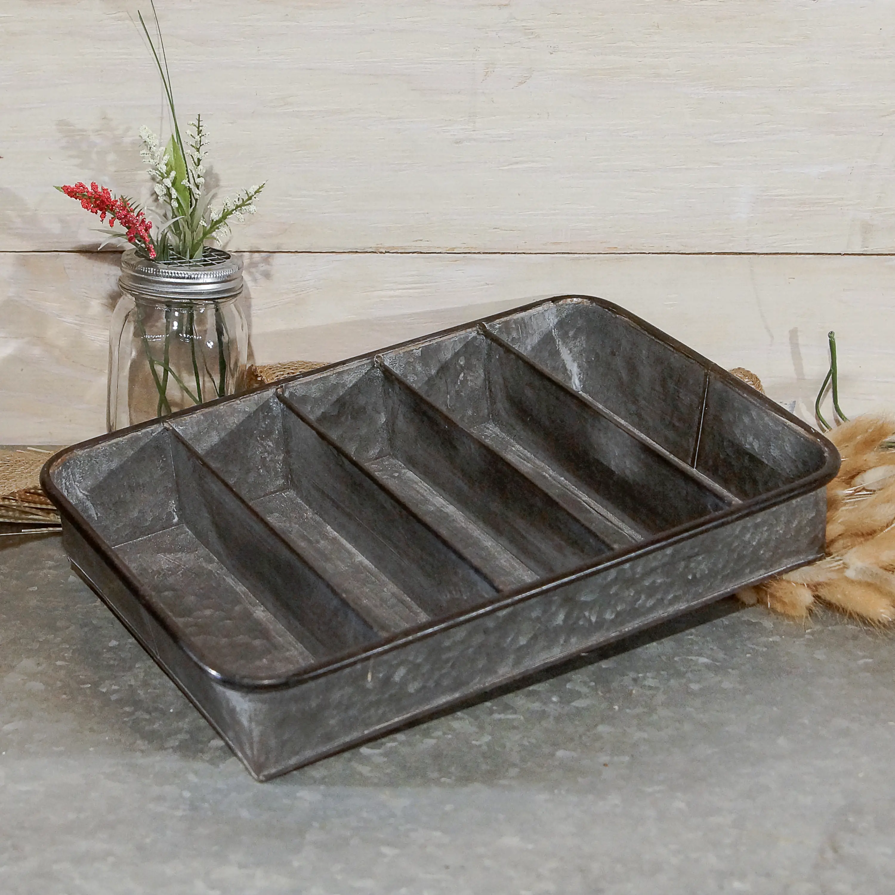 Metal Rectangle Tray with Dividers-4