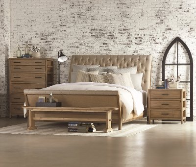 Magnolia Home Furniture Queen Upholstered Sleigh Bed - Camion