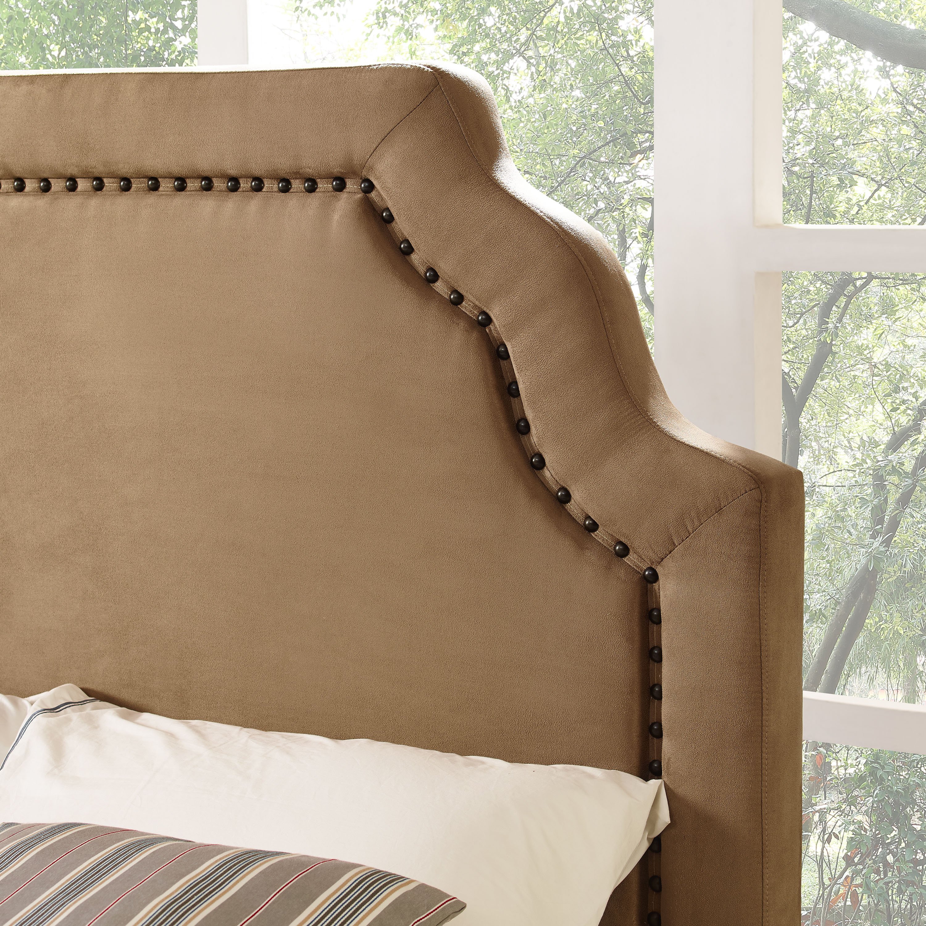 KF705009CM Classic Camel Brown Queen Upholstered Bed - Loren-3