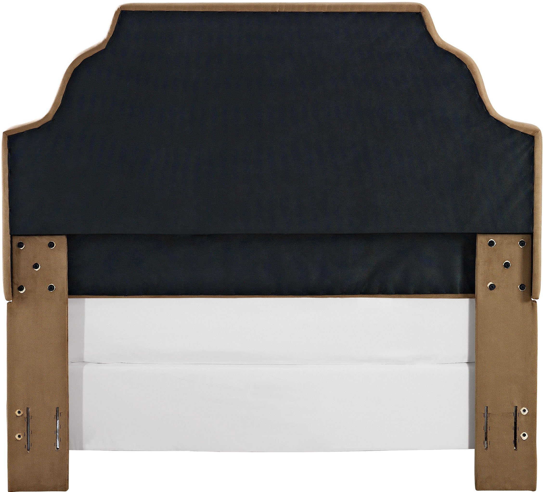 KF705009CM Classic Camel Brown Queen Upholstered Bed - Loren-8