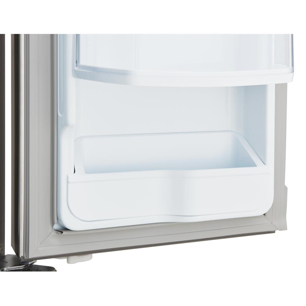LFCS22520S LG 21.8 cu ft French Door Refrigerator - 30 W Stainless Steel-6