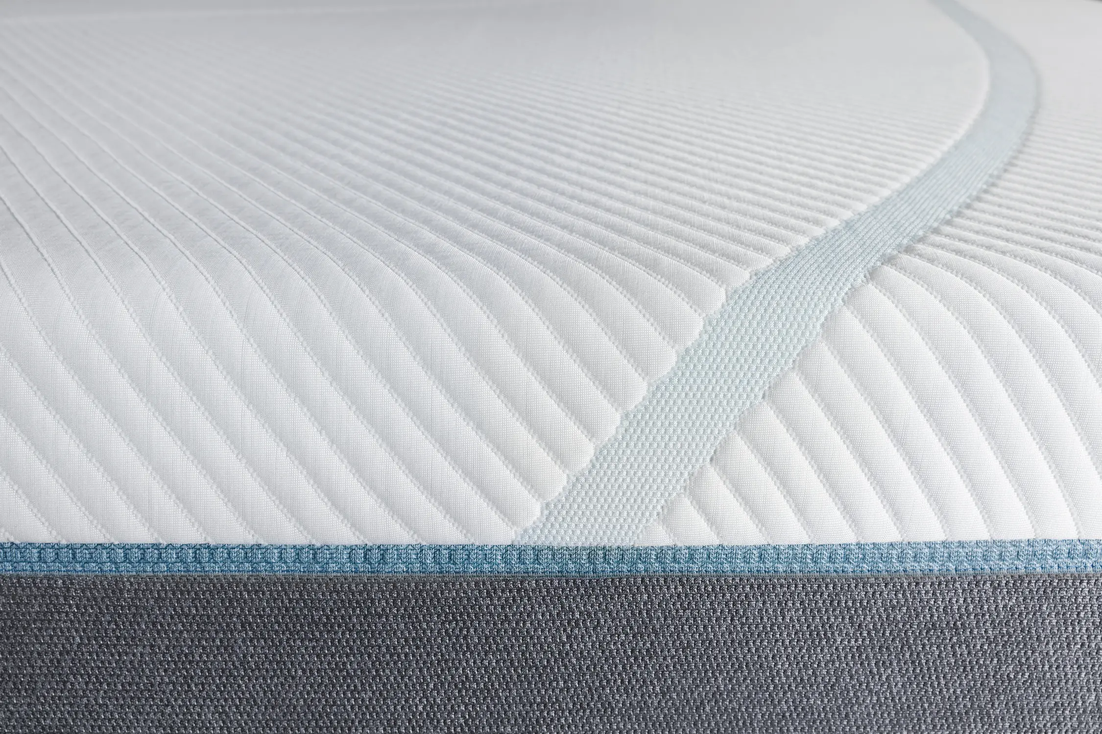 10735170 Tempur-Pedic Medium Hybrid King Size Mattress - TEMPUR-ADAPT-4
