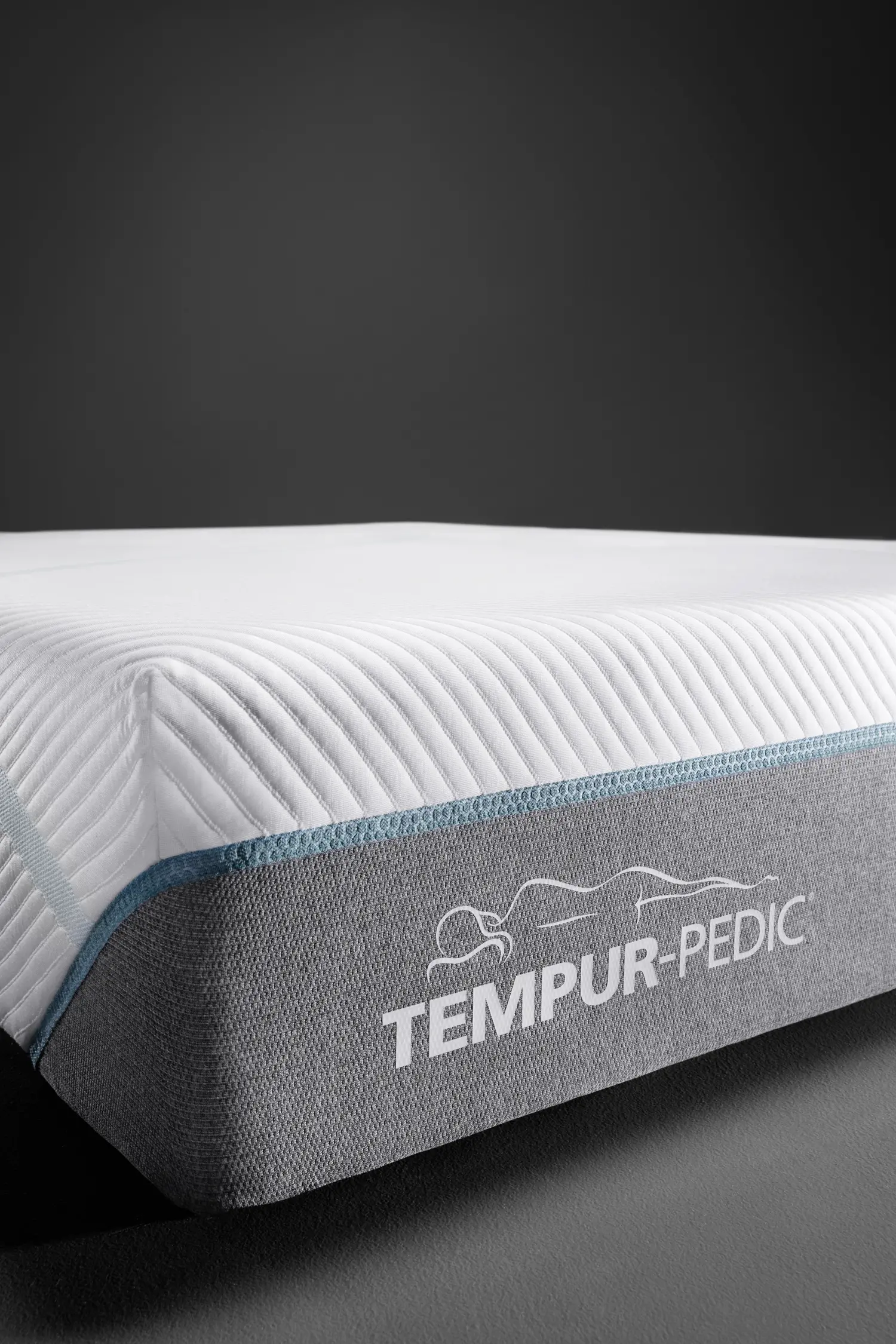 10735170 Tempur-Pedic Medium Hybrid King Size Mattress - TEMPUR-ADAPT-6