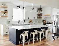 White Square Back 24 Inch Counter Height Stool (Set of 4)-3