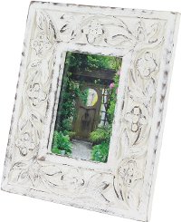 Wooden Detailed Picture Frame