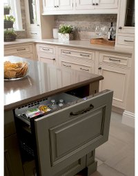 T24UR900DP Thermador 24-Inch Under-Counter Refrigerator with Double Drawer-2