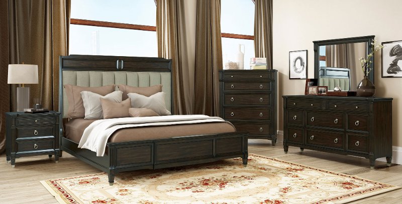 Walnut Brown 4 Piece King Bedroom Set Valley View