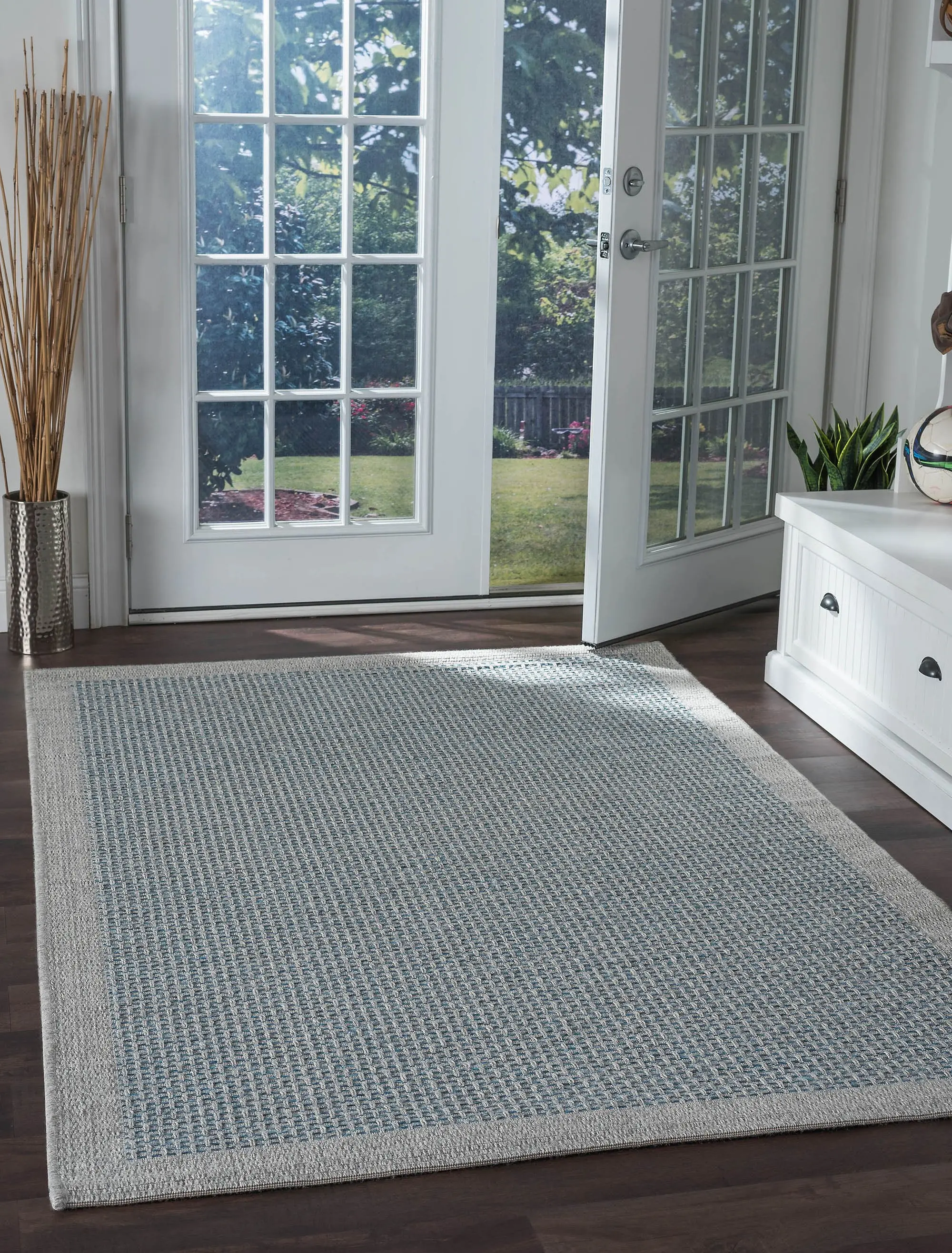 SRN10065X7 Serenity 5 x 7 Modern Solid Blue Indoor-Outdoor Rug-2