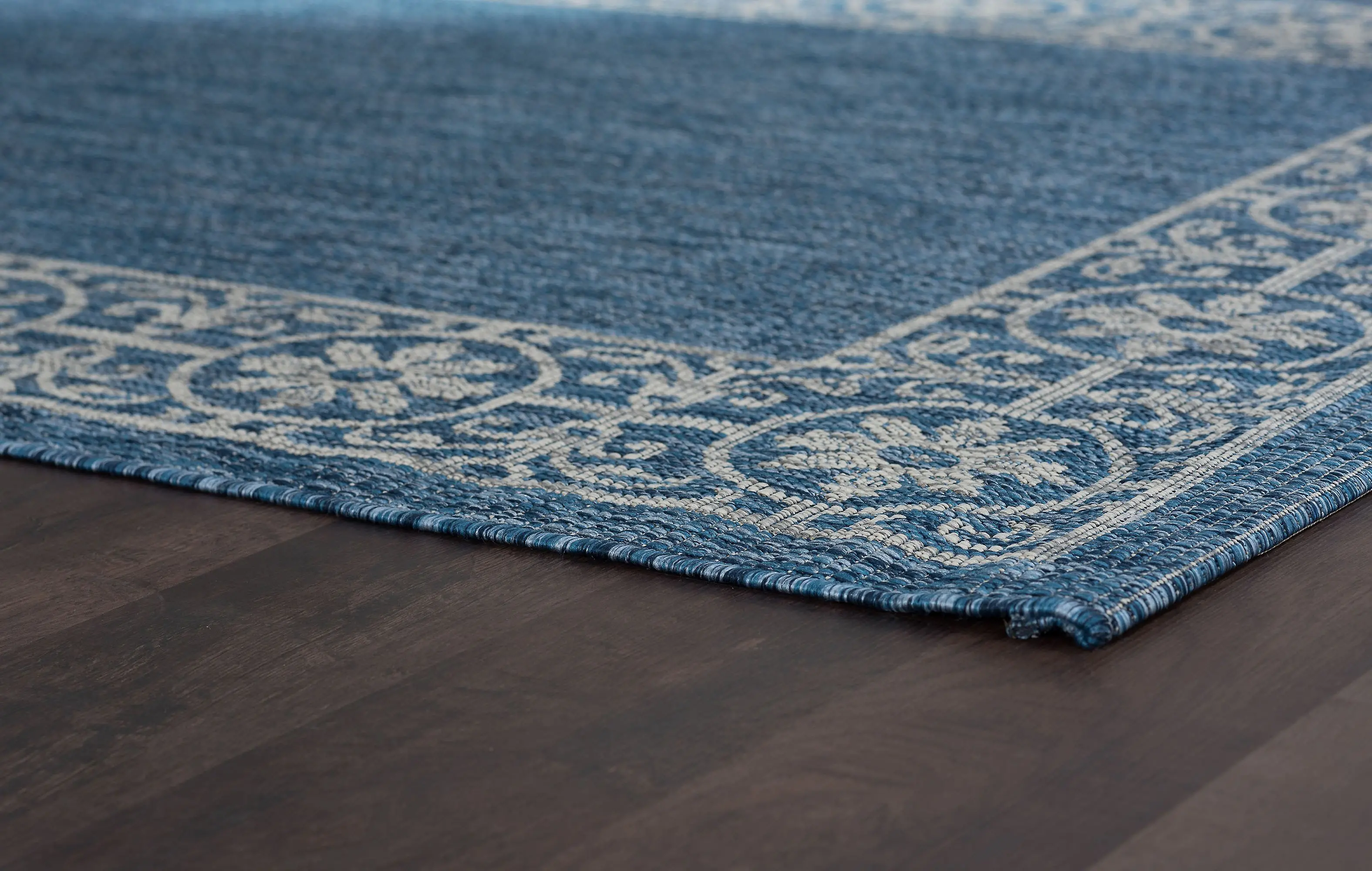VND18148X10 Veranda 8 x 10 Border Indigo Blue Indoor-Outdoor Rug-4