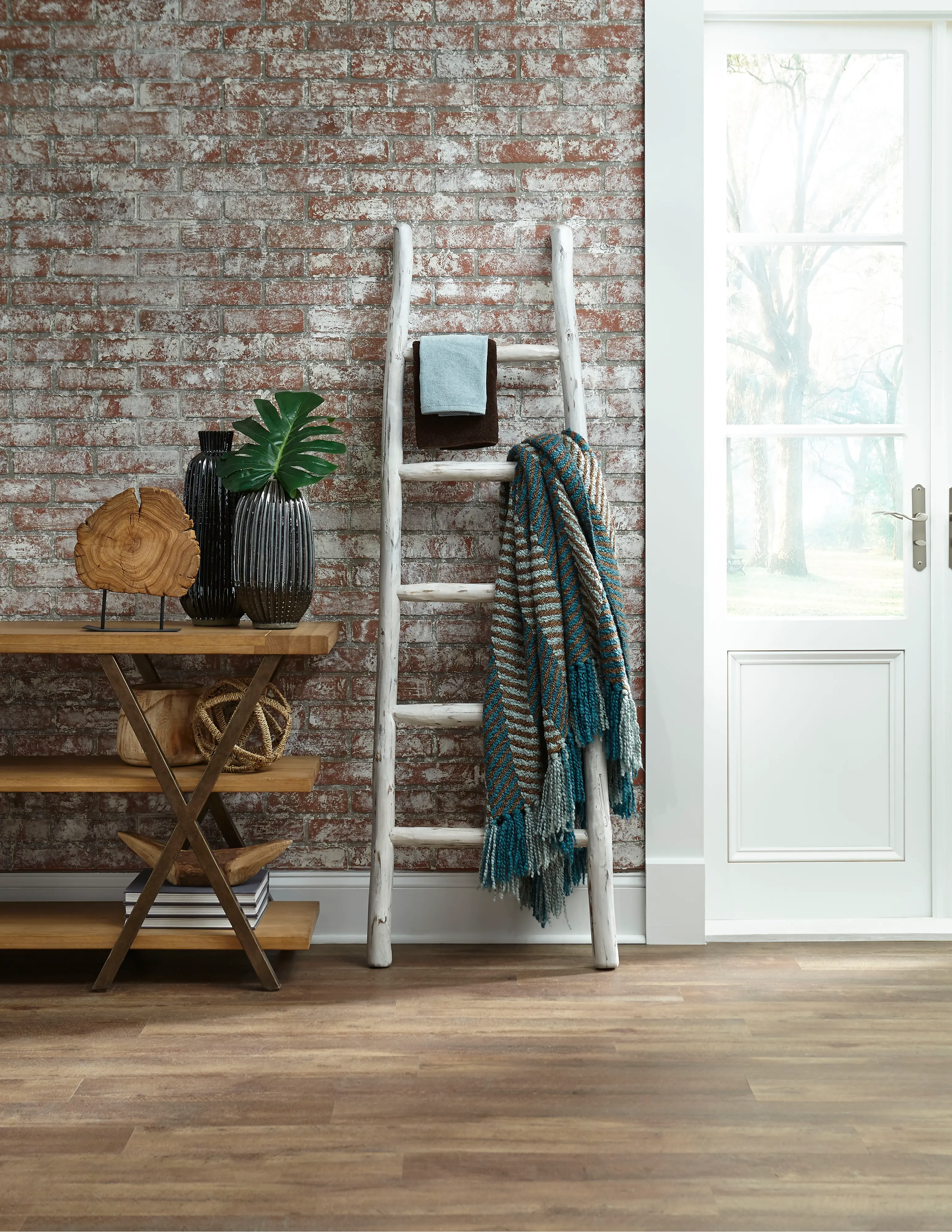 Millie Linen White Eucalyptus Wood Blanket Ladder-1