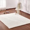 5 x 7 Medium Faux Fur Off-White Area Rug - Chinchilla