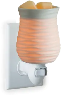 Matte Ivory Pluggable Fragrance Warmer