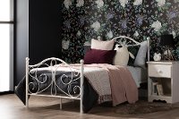 12153 Traditional White Twin Metal Bed - Summer Breeze