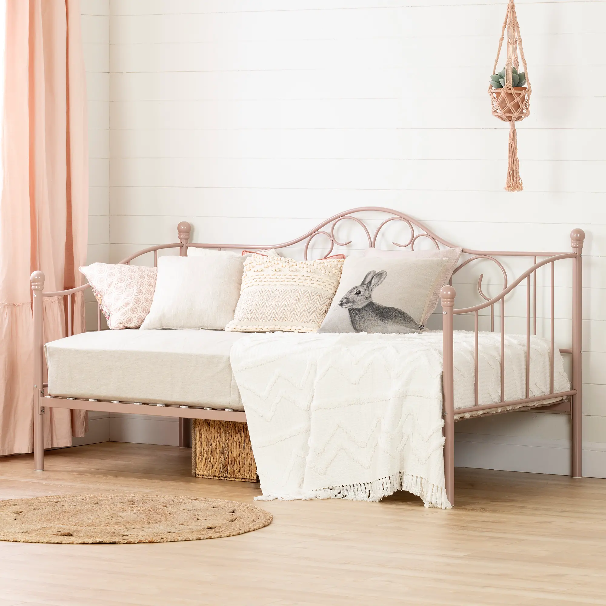 12165 Classic Pink Metal Daybed - Lily Rose-1