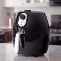 MCAF26MB Magic Chef 2.6 Quart Snack-Size Black Manual Air Fryer-4
