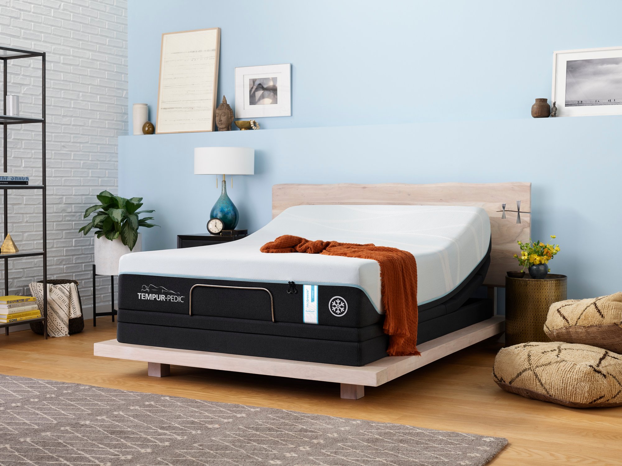 10242150 Tempur-Pedic Medium Hybrid Queen Mattress - PRObreeze-4