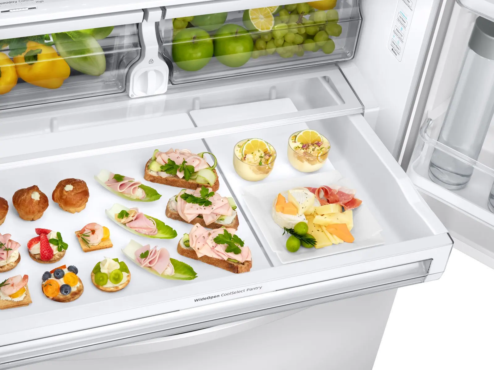 RF28R6202WW Samsung 28 cu ft French Door Refrigerator - White-4
