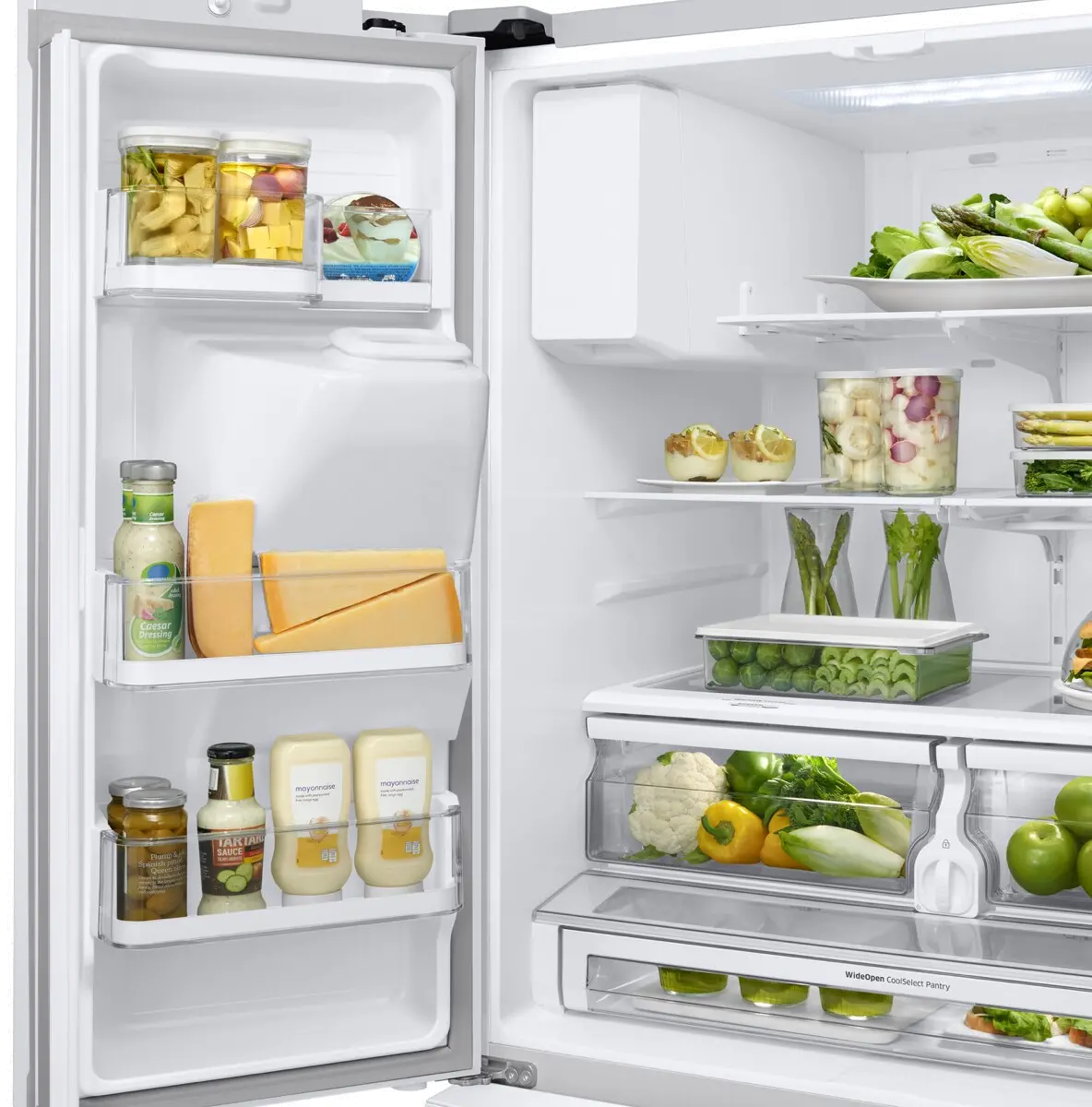 RF28R6202WW Samsung 28 cu ft French Door Refrigerator - White-8