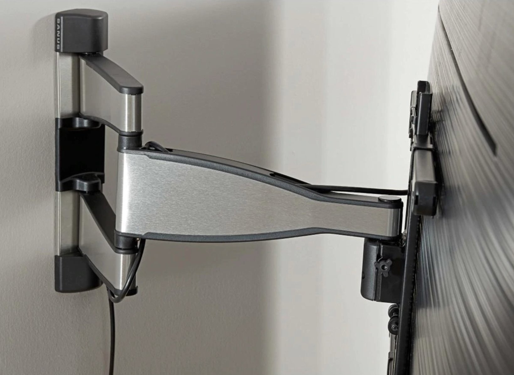 VMF720-B2 Advanced Full-Motion Premium TV Wall Mount - 32 to 55 -4