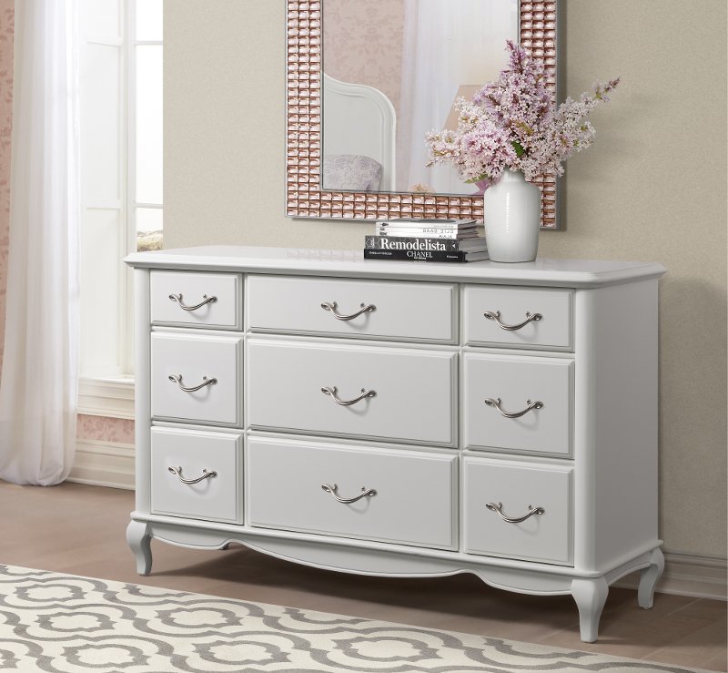 Traditional White Dresser Kelly Rc Willey Furniture Store