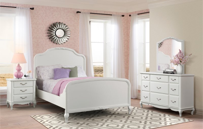 white childs bed