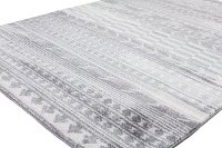 E110-GY-4X6-5665A 4 x 6 Small Traditional Nisse Light Gray Area Rug - Everek