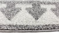 5 x 8 Medium Traditional Nisse Light Gray Area Rug - Everek-5