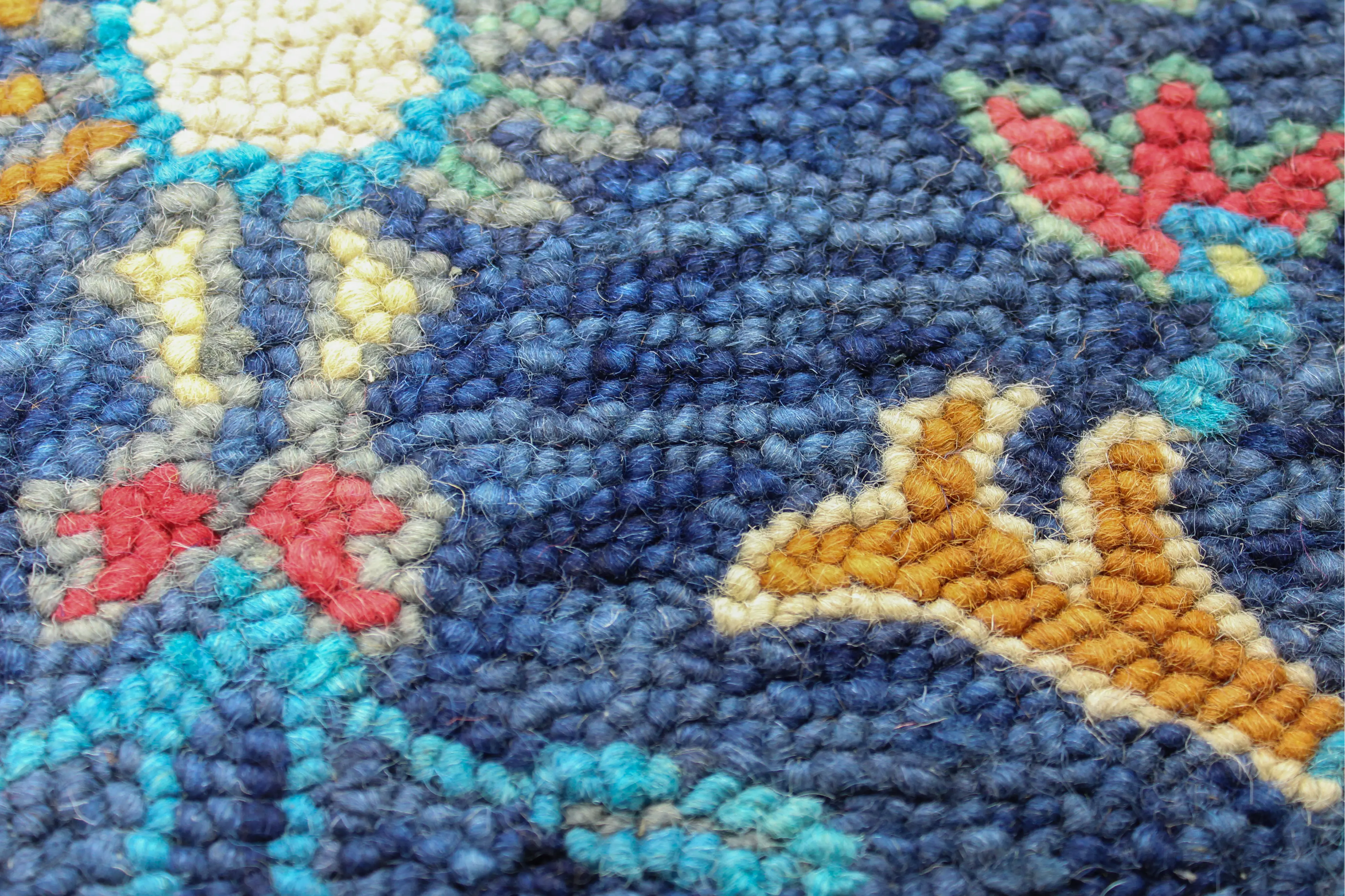 Valencia 8 x 10 Transitional Danbury Navy Blue Rug-5