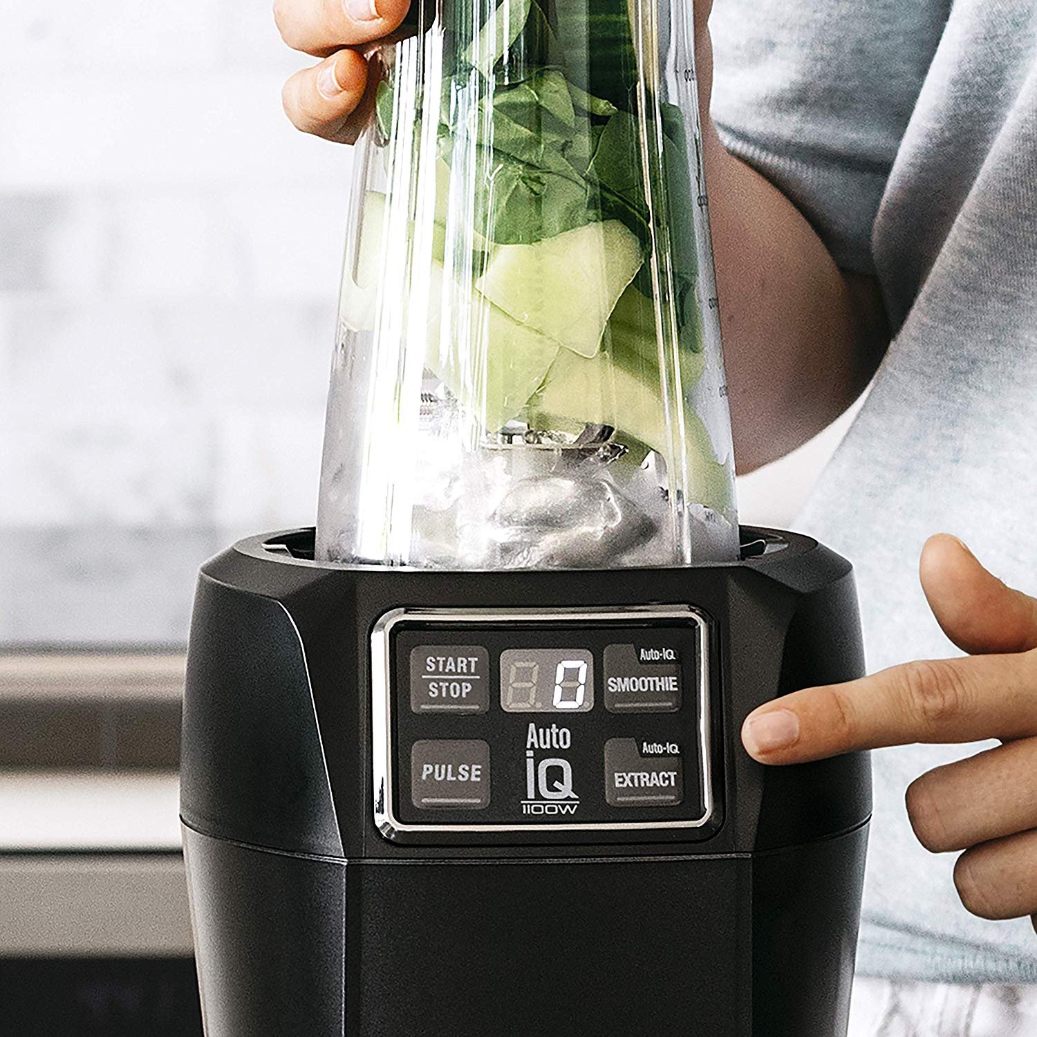 BL580 Nutri Ninja Blender with FreshVac Technology-3