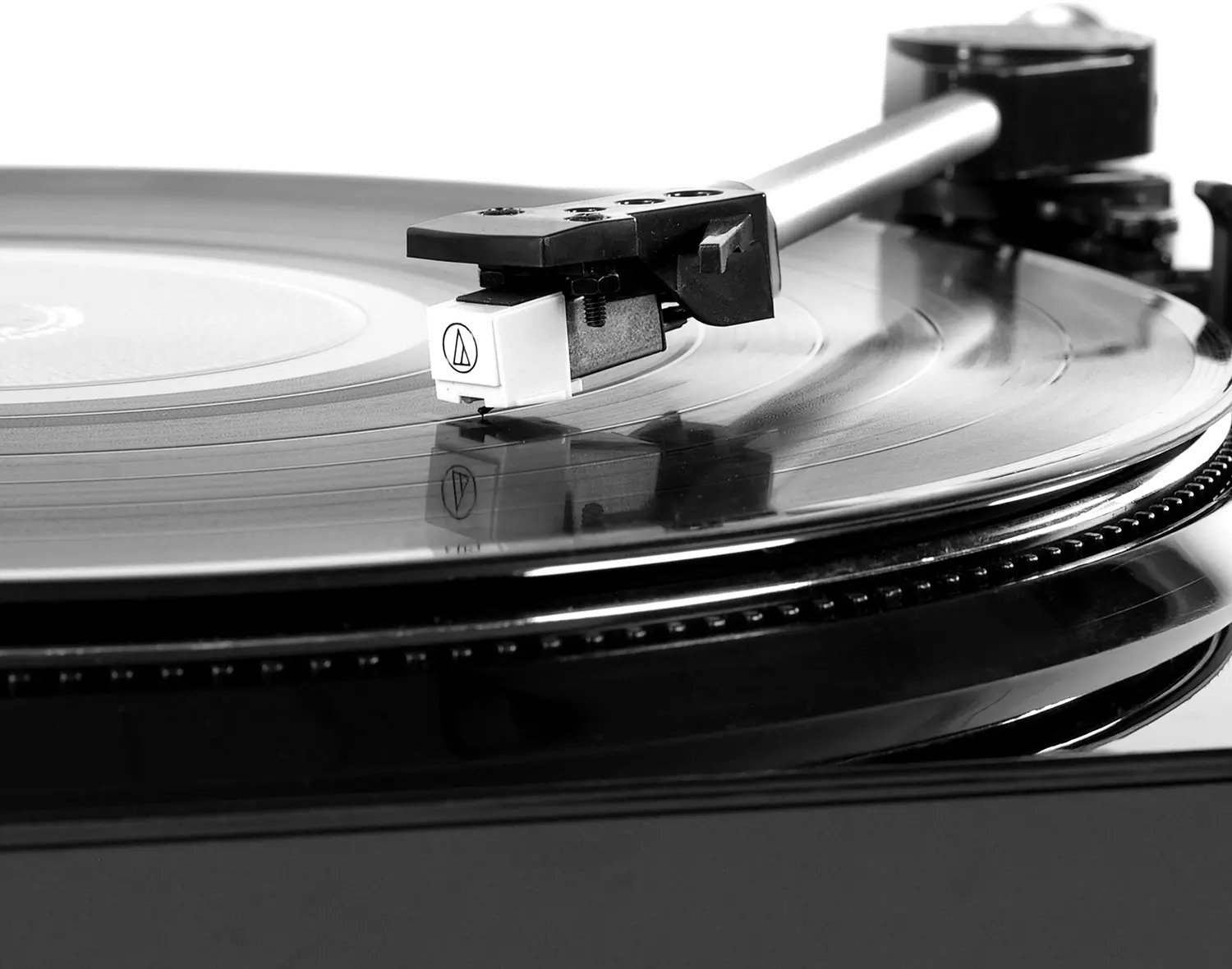 Pro USB Record Player with 2-Speed Turntable and Dust Cover - Black-2