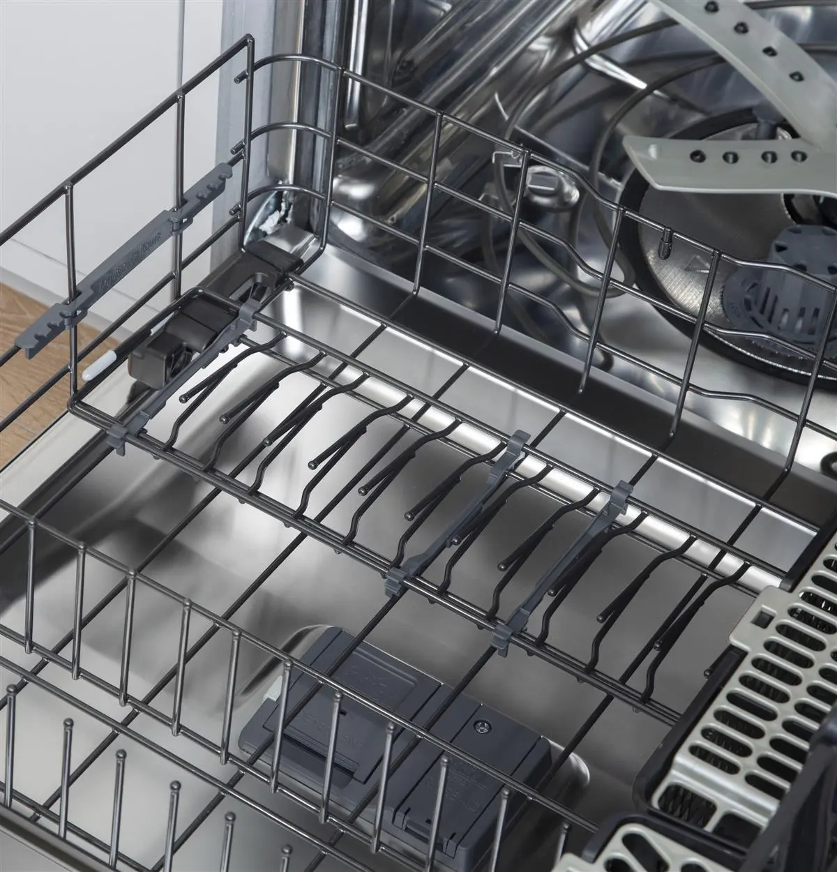 CDT845M5NS5 Cafe Top Control Dishwasher - Platinum-4
